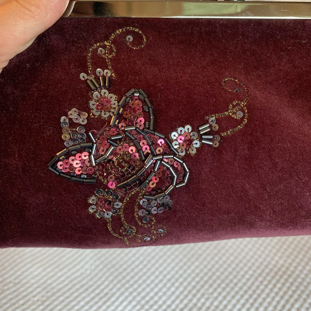 Vintage NWT Express velvet clutch with sequins design